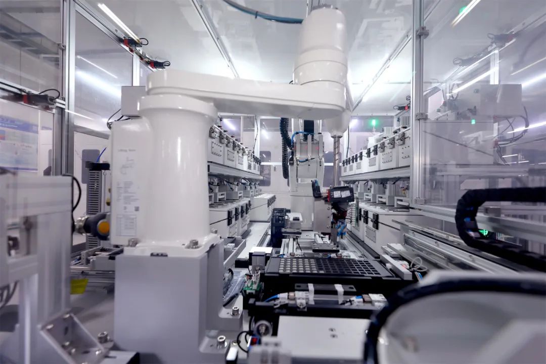 未來已來 深度長(zhǎng)虹以“AI+”全生態(tài)競(jìng)速，重塑產(chǎn)業(yè)格局